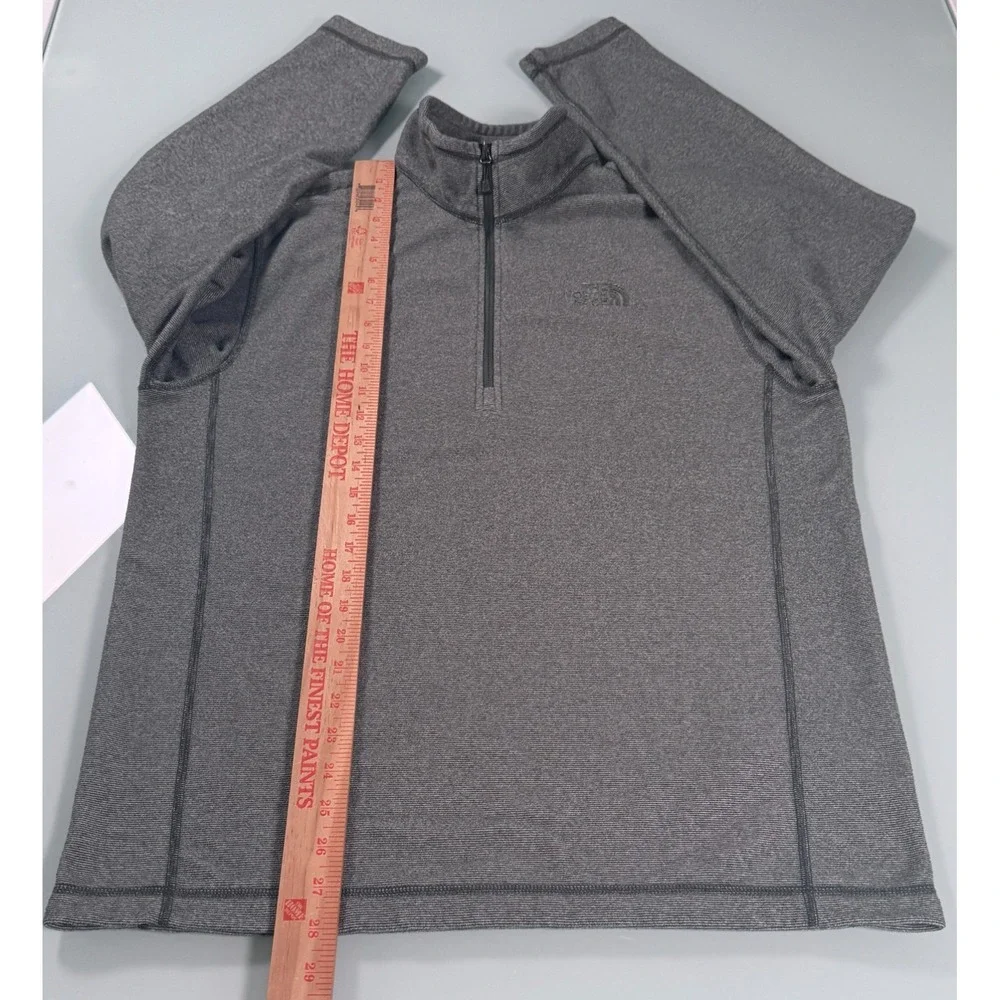 The North Face TKA Glacier 1/4-Zip Gray Mens Fleece Mock-Neck Pullover - Medium